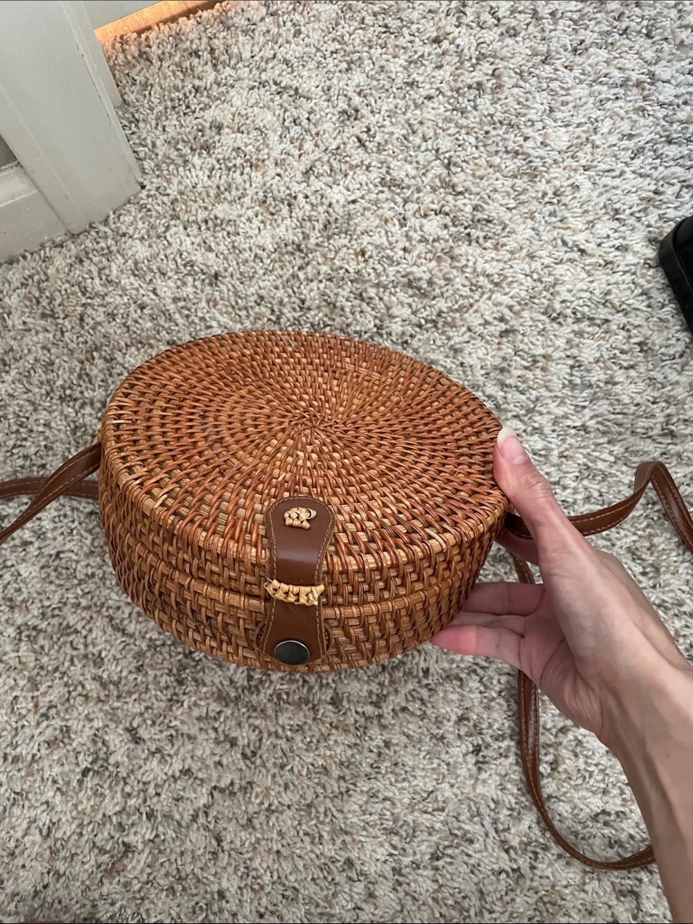 Round Woven Rattan Crossbody Bag in Light Brown - Picture 2 of 3